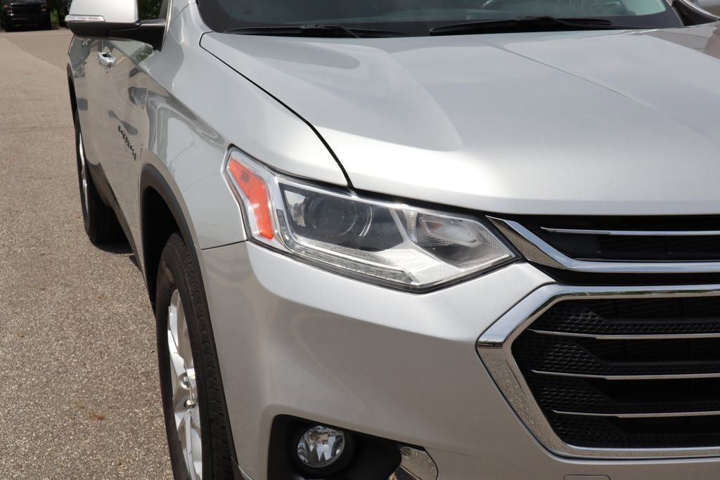 Used 2021 Chevrolet Traverse LT FWD image 5
