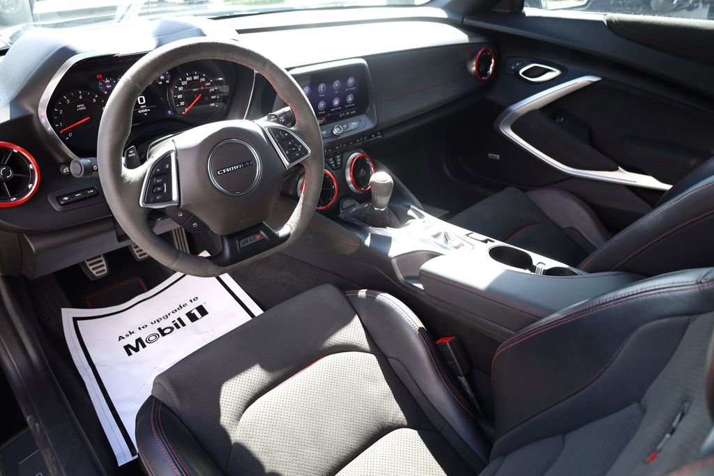 Used 2021 Chevrolet Camaro ZL1 RWD image 12