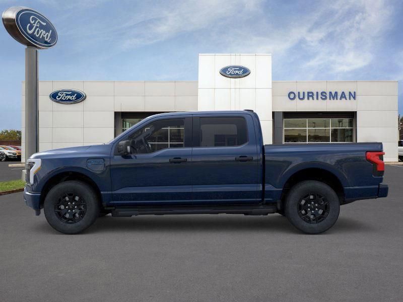 New 2025 Ford F150 Lightning XLT image 4
