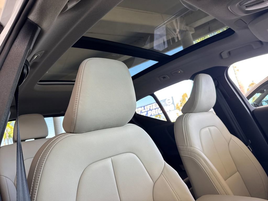 New 2026 Volvo XC40 B5 Plus w/ Protection Package Premier image 16