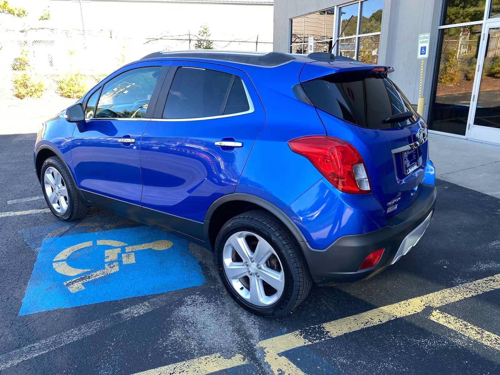 Used 2015 Buick Encore Convenience AWD/4WD image 3