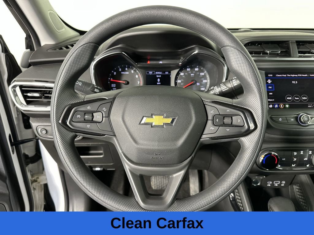 Used 2023 Chevrolet TrailBlazer LT FWD image 13