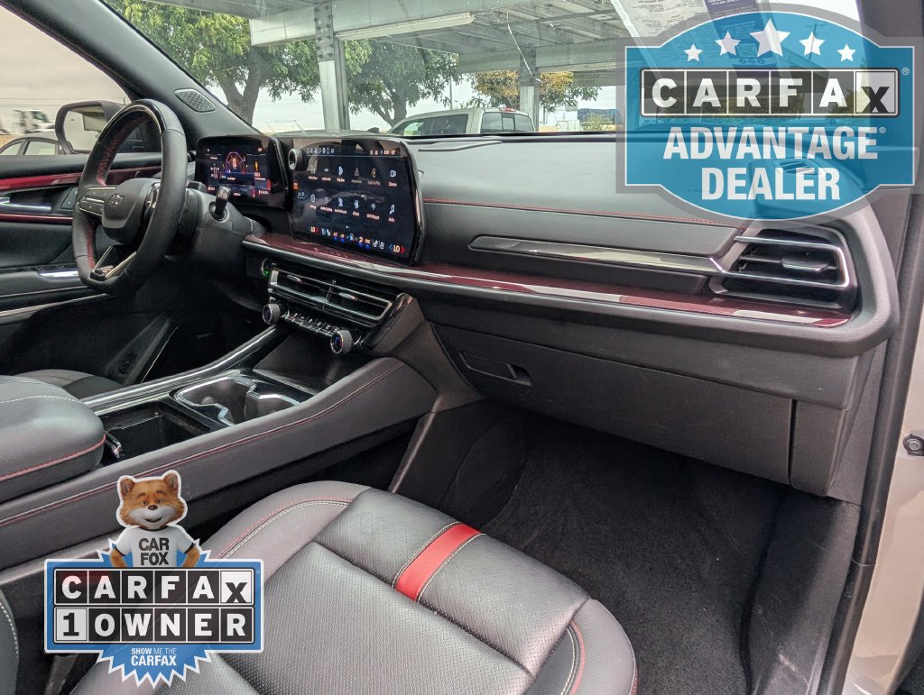Used 2025 Chevrolet Traverse RS w/ LPO, Floor Liner Package FWD image 29