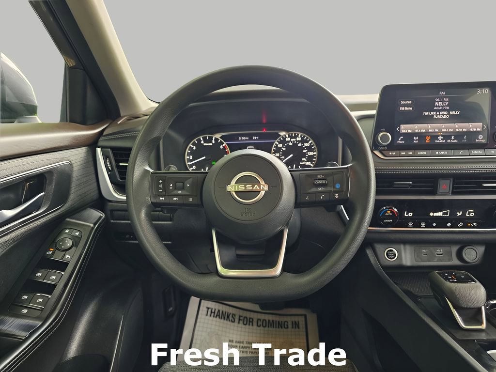 Used 2023 Nissan Rogue SV AWD/4WD image 18