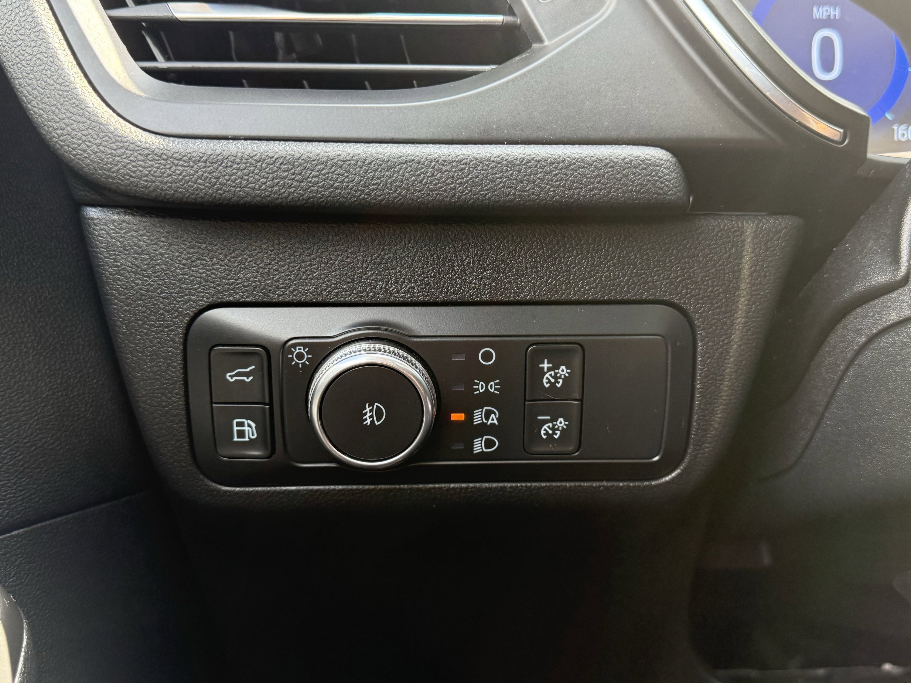 Used 2020 Ford Escape Titanium image 73