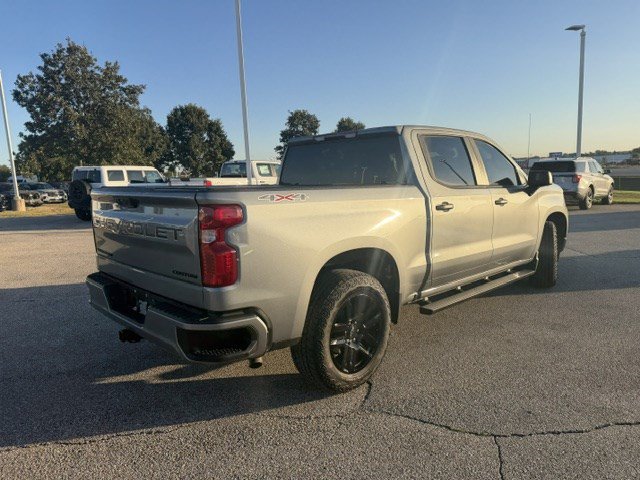 Used 2023 Chevrolet Silverado 1500 Custom w/ LPO, Dark Essentials Package AWD/4WD image 9