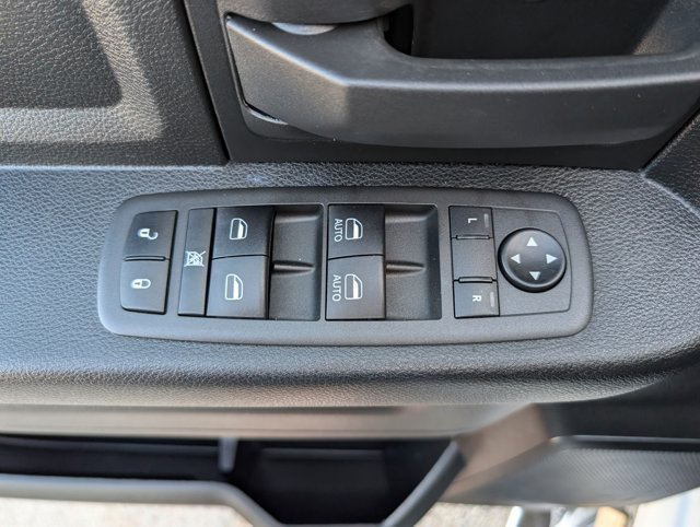 Used 2022 RAM 1500 Tradesman w/ Chrome Appearance Group RWD image 15