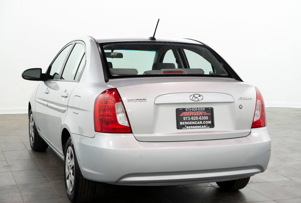 Used 2009 Hyundai Accent GLS w/ Popular Equipment Pkg 5 FWD image 9