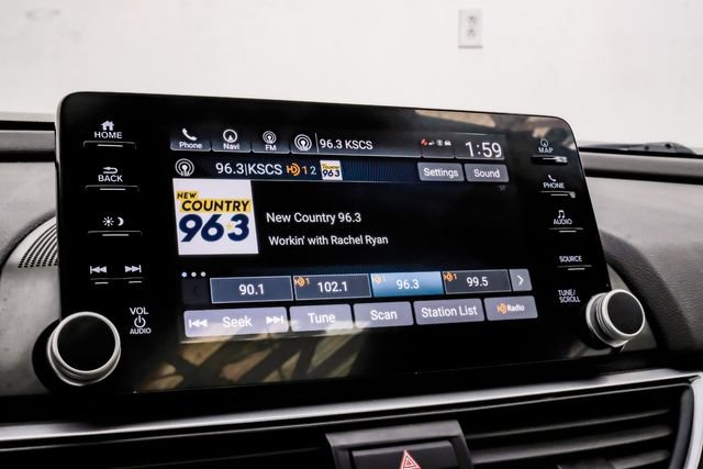 Used 2018 Honda Accord Touring image 38