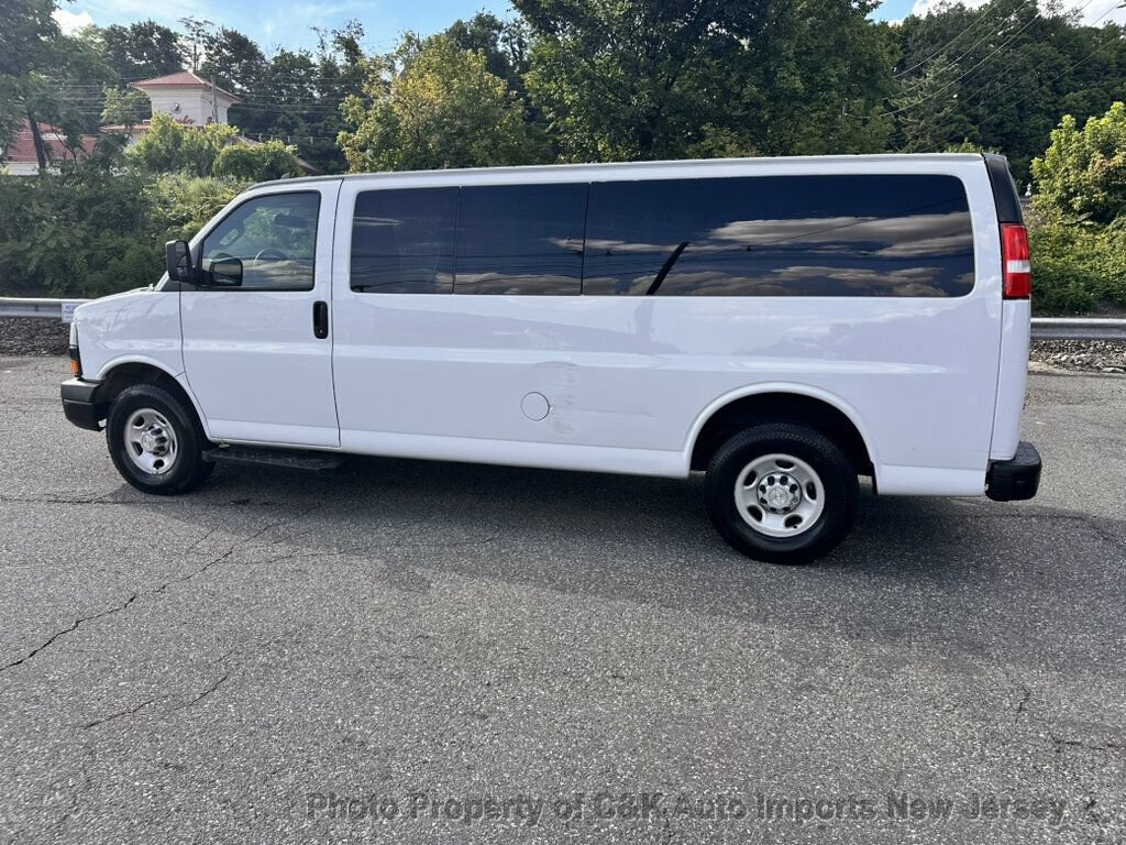 Used 2022 Chevrolet Express 3500 LS RWD image 9