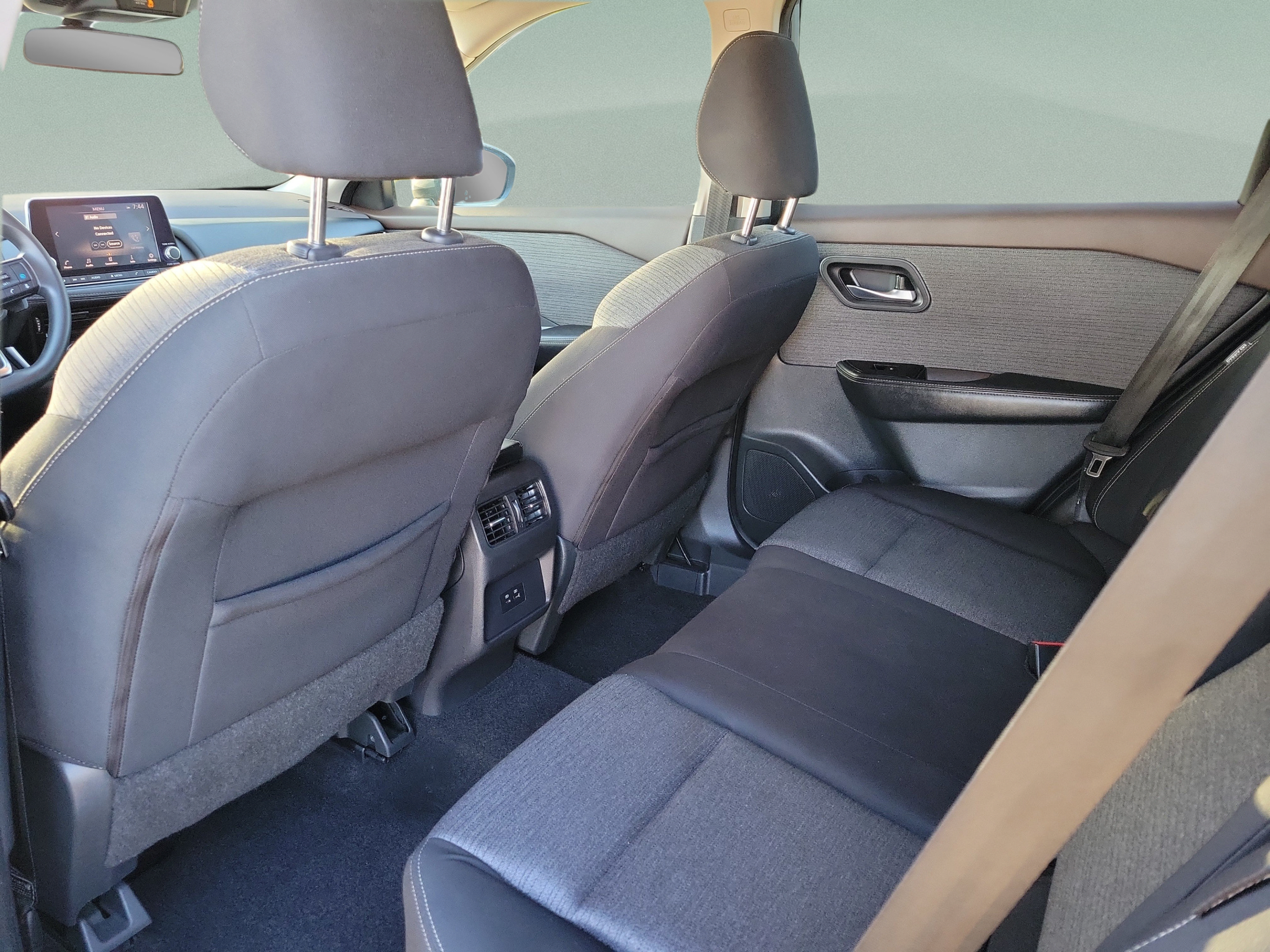 Used 2021 Nissan Rogue SV AWD/4WD image 6