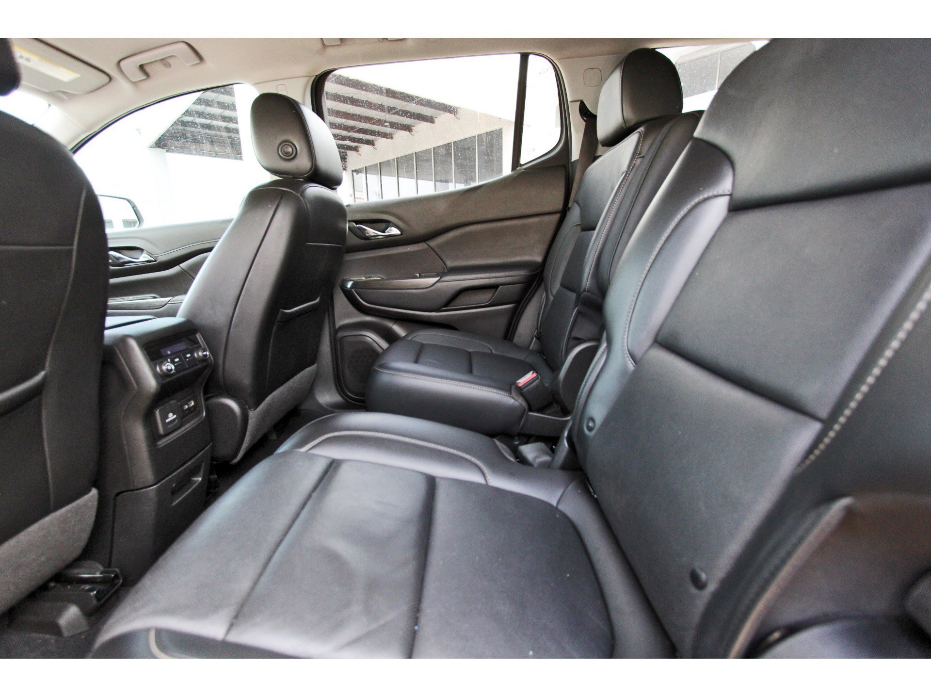 Used 2021 GMC Acadia SLT w/ Elevation Edition FWD image 31