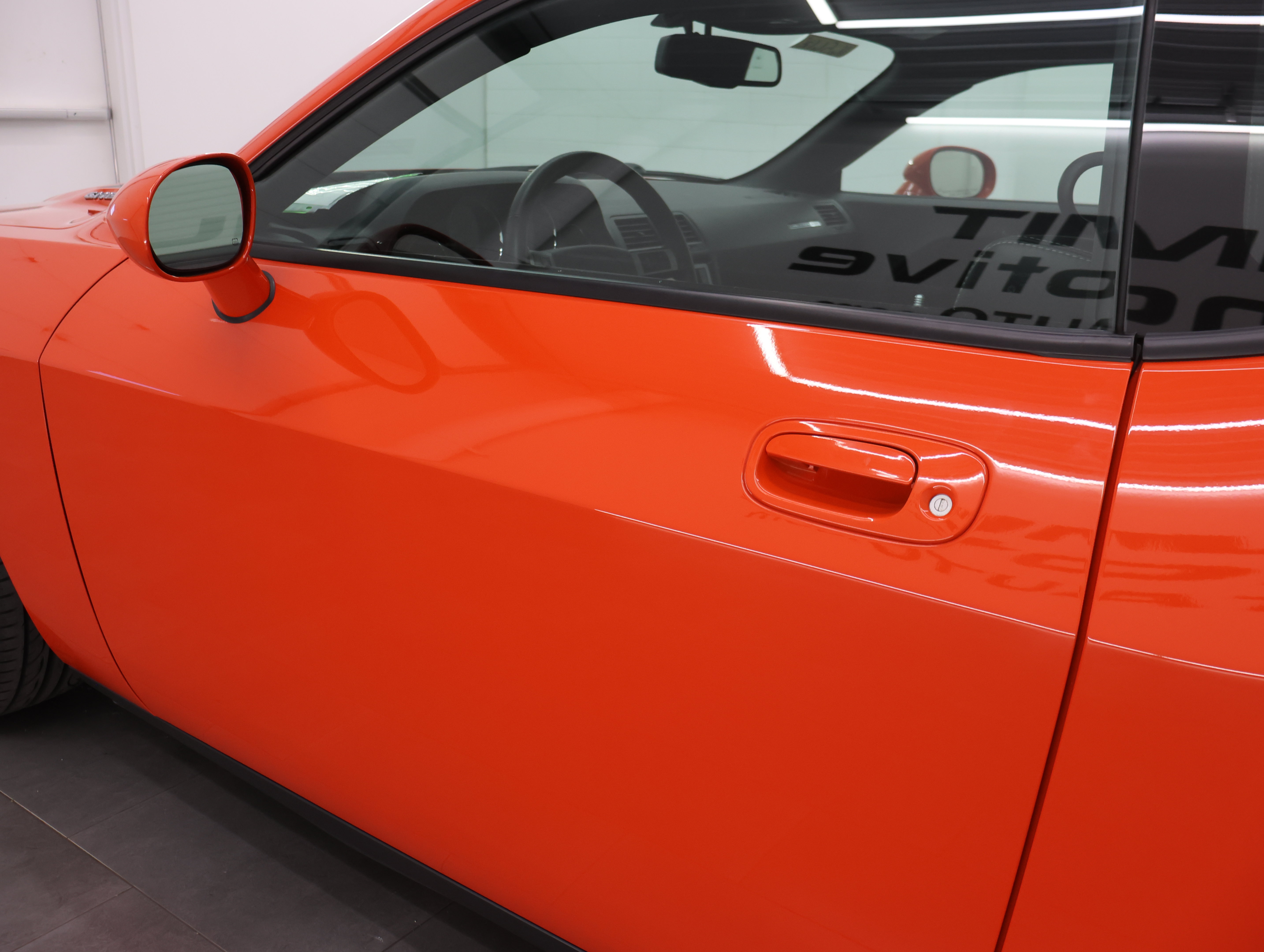 Used 2009 Dodge Challenger SRT8 w/ SRT Option Group II RWD image 32