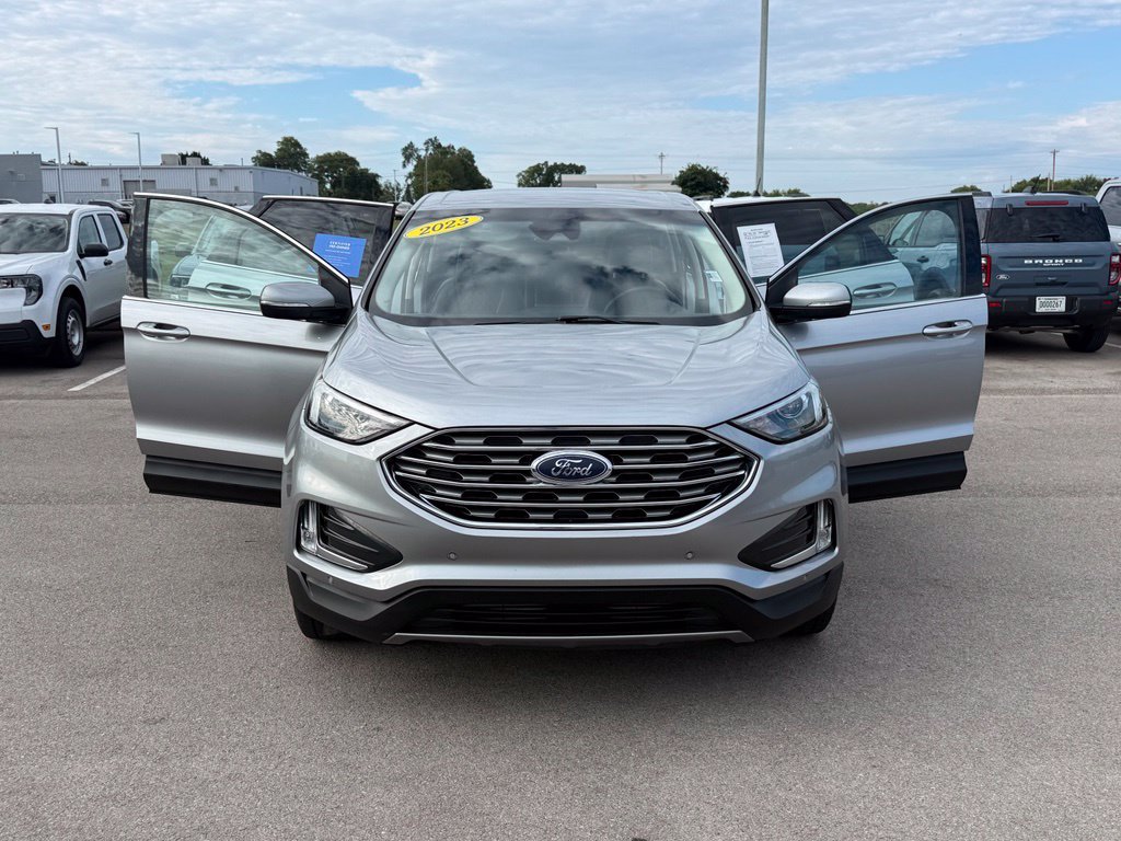 Used 2023 Ford Edge Titanium AWD/4WD image 22