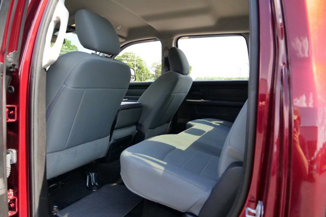 Used 2017 RAM 2500 Tradesman w/ Chrome Appearance Group AWD/4WD image 17
