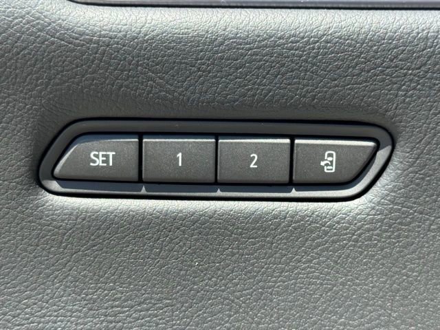 New 2025 Cadillac XT5 Sportv w/ LPO, Floor Liner Package image 18