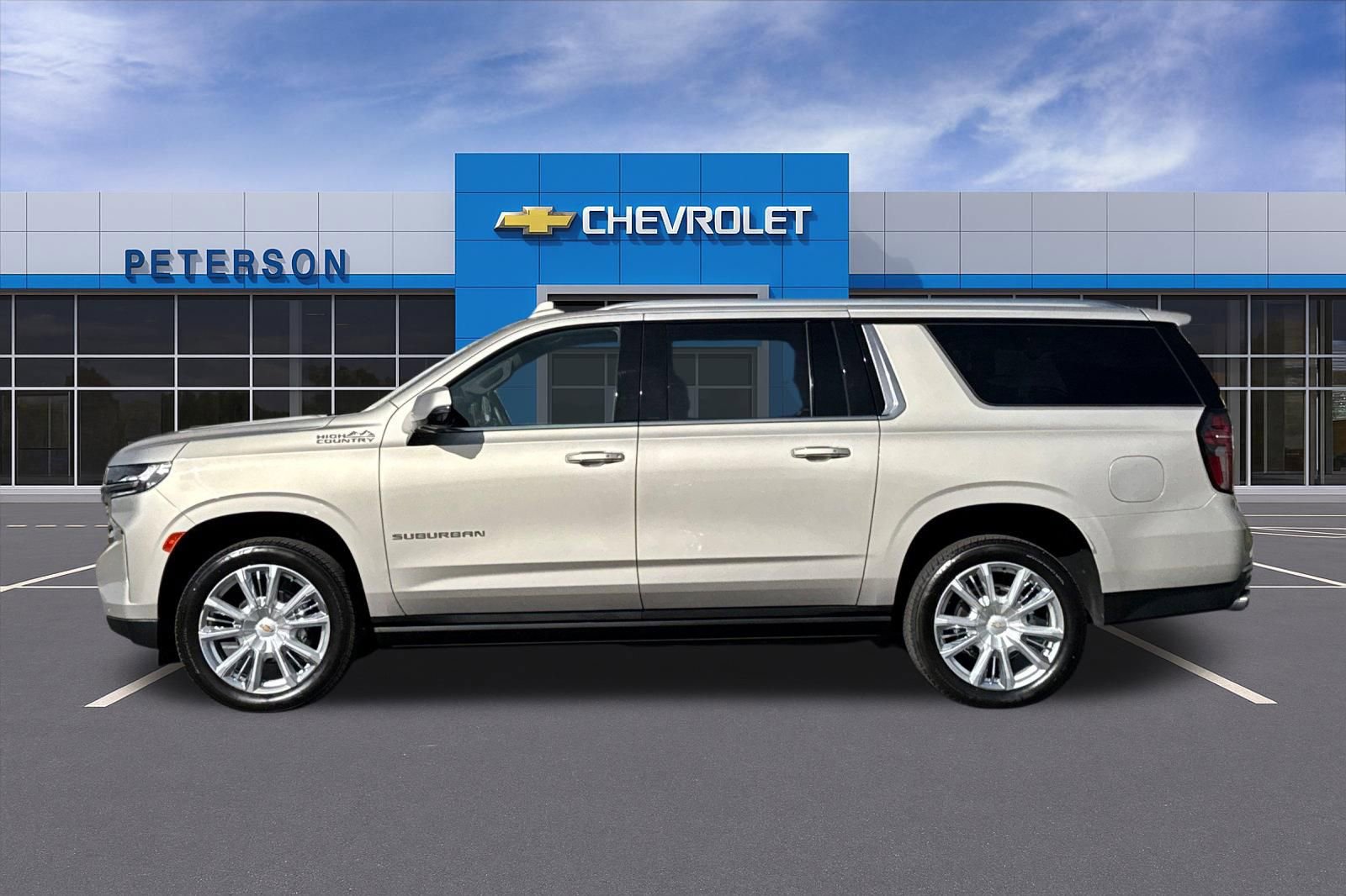 Certified 2023 Chevrolet Suburban High Country w/ LPO, Illumination Package AWD/4WD image 7