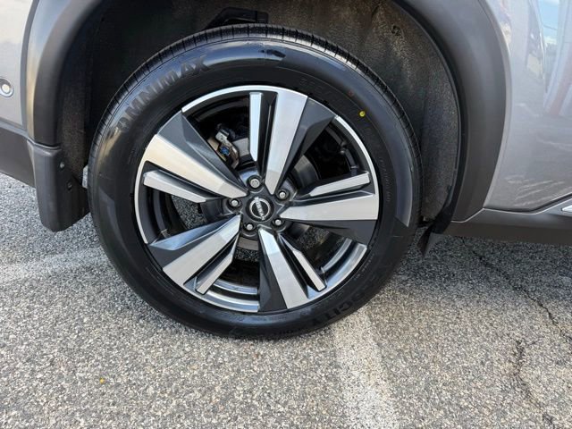 Used 2023 Nissan Rogue SL w/ SL Premium Package image 13