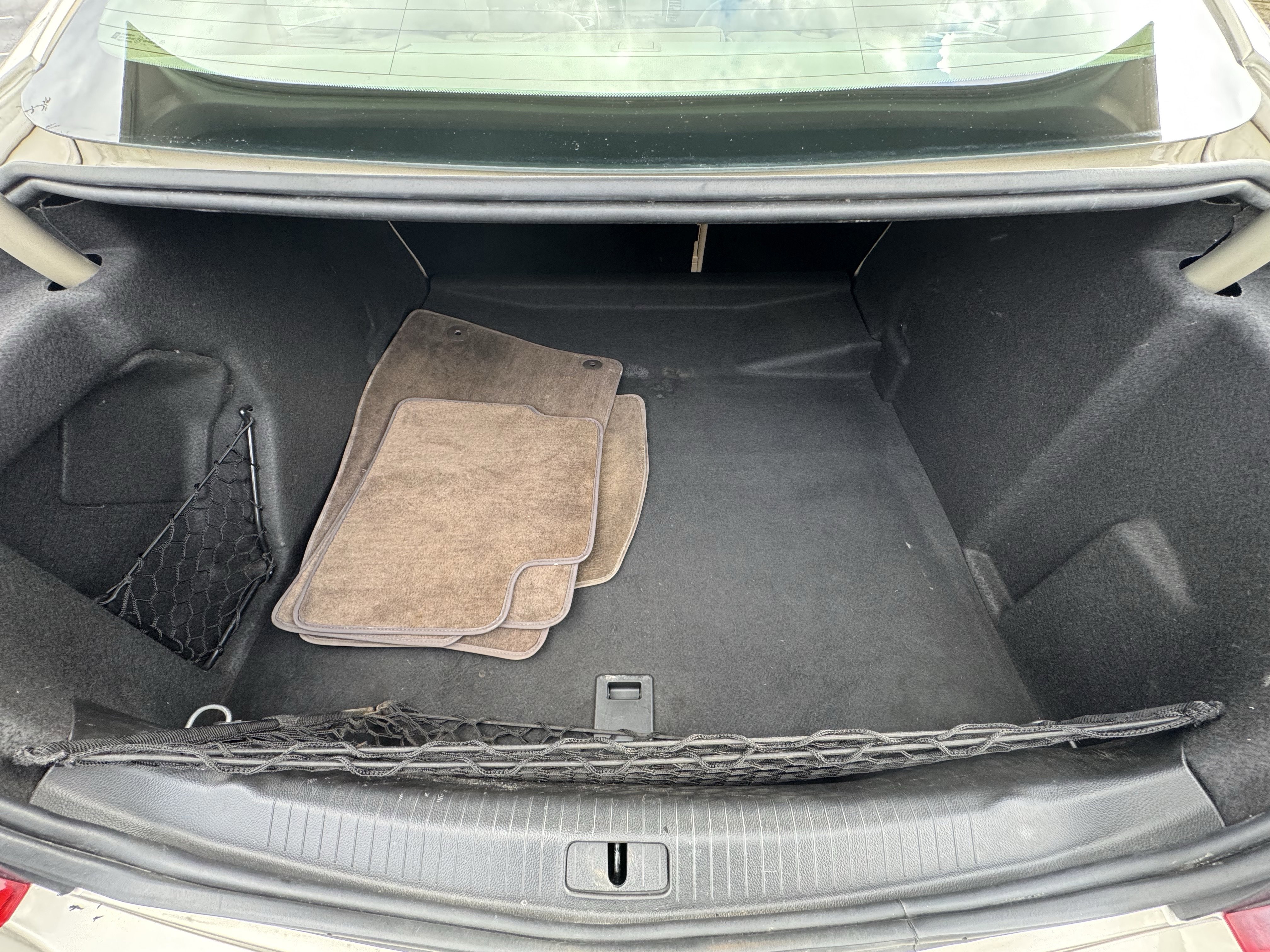 Used 2013 Buick Regal Premium image 25