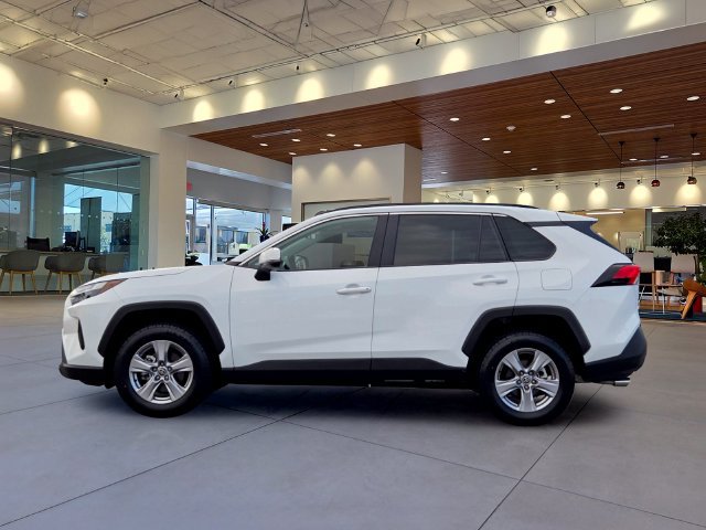 Used 2025 Toyota RAV4 XLE FWD image 2