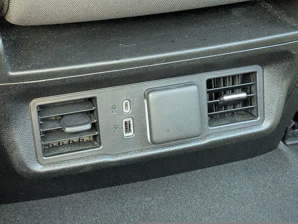 Used 2025 Chevrolet Silverado 1500 LT image 15