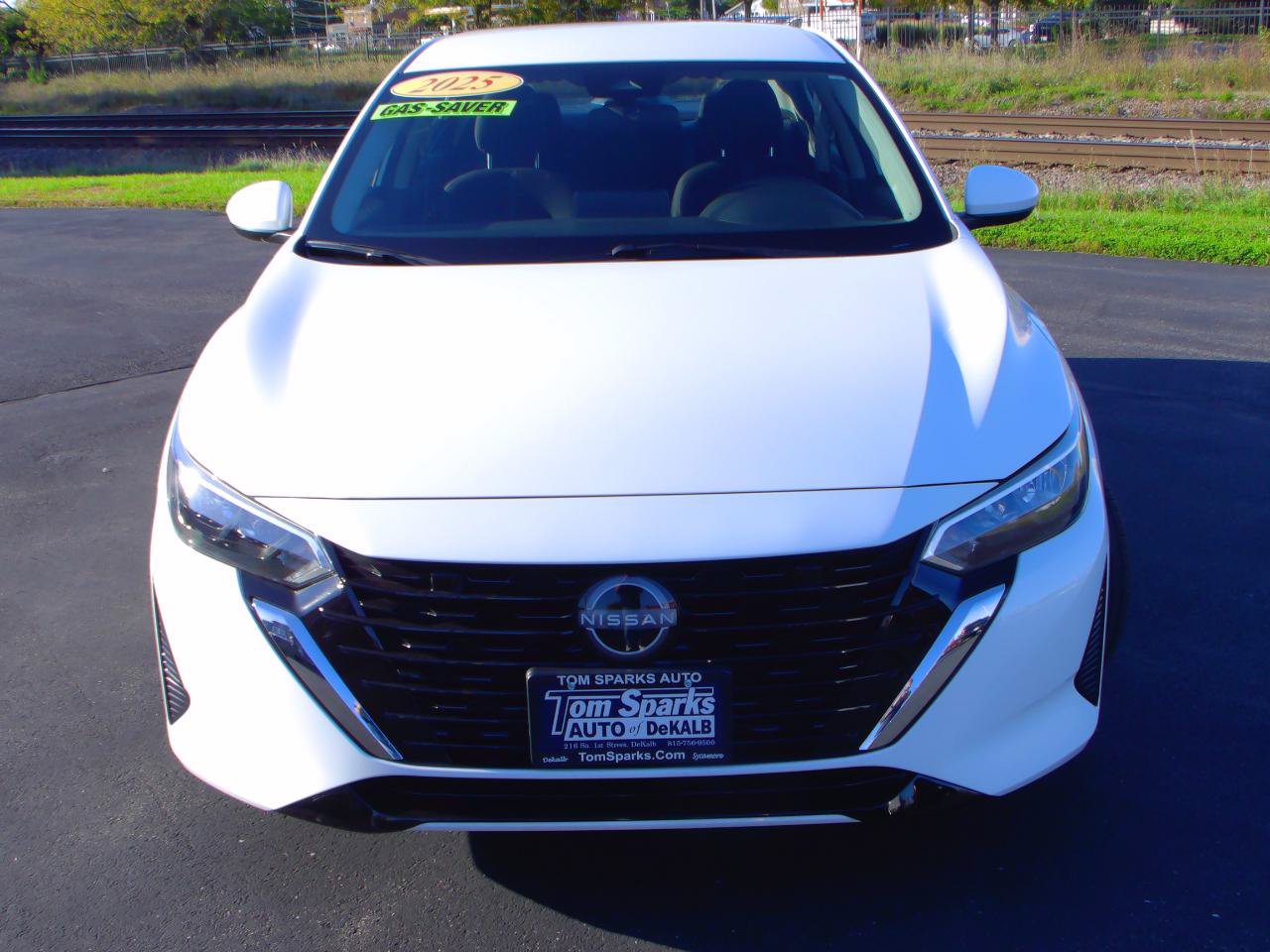 Used 2025 Nissan Sentra SV FWD image 11