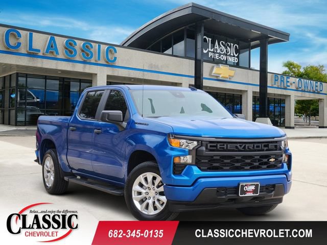 Used 2023 Chevrolet Silverado 1500 Custom w/ LPO, Dark Essentials Package AWD/4WD image 1
