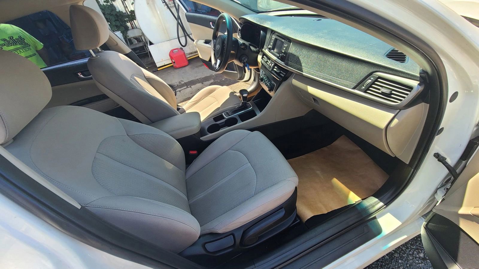 Used 2016 Kia Optima LX FWD image 11
