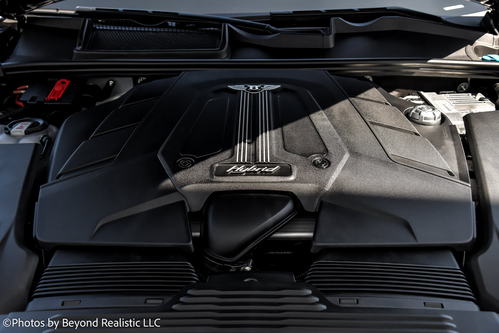 Certified 2023 Bentley Bentayga Plug-In Hybrid AWD/4WD image 15
