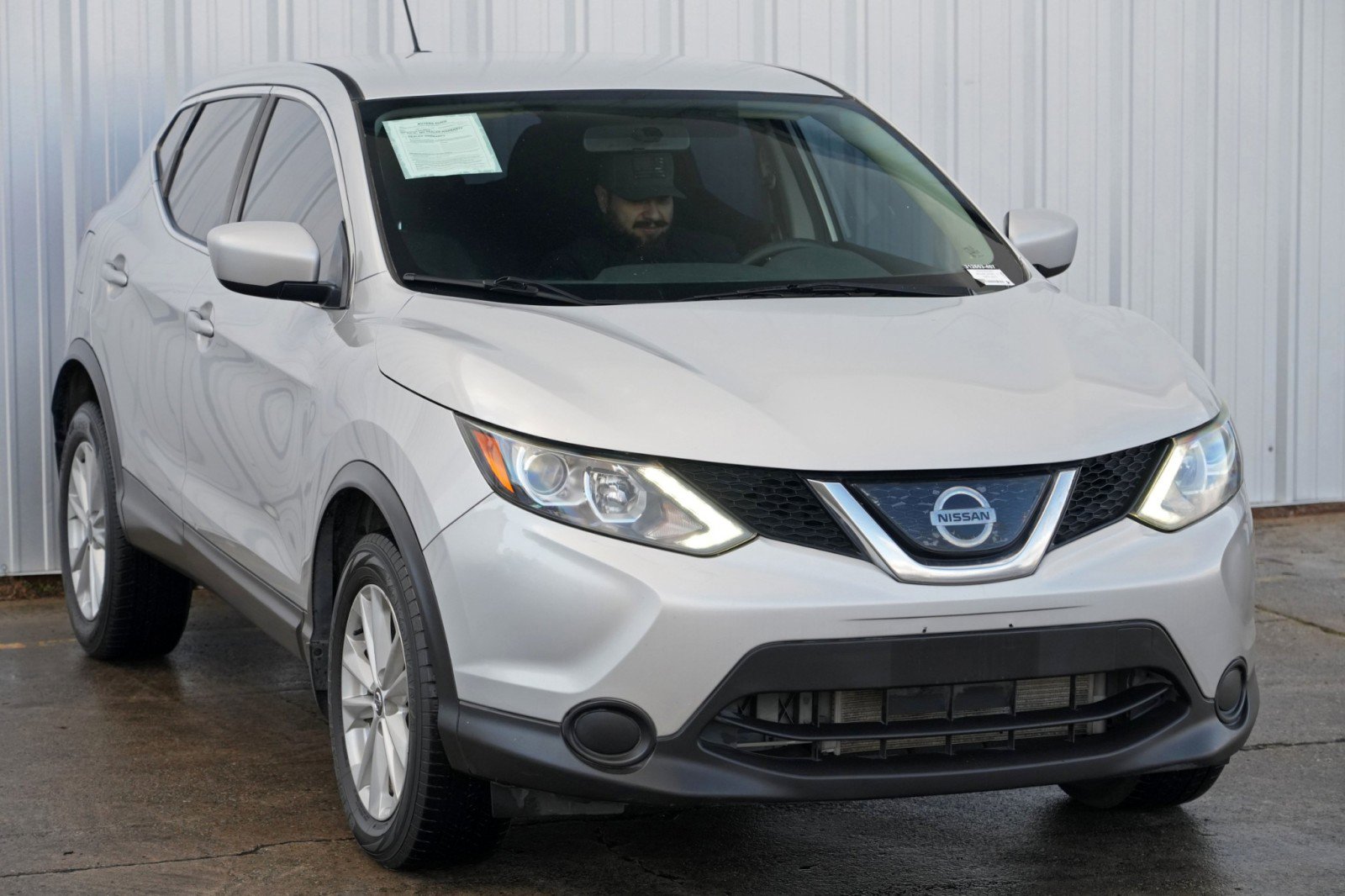 Used 2019 Nissan Rogue Sport S w/ Appearance Package AWD/4WD image 46