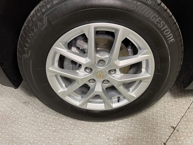 Used 2023 Chevrolet Equinox LS image 19