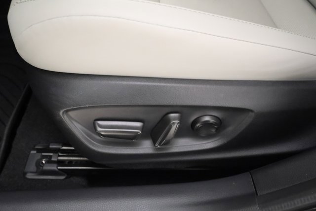 Used 2024 Toyota Prius XLE image 9