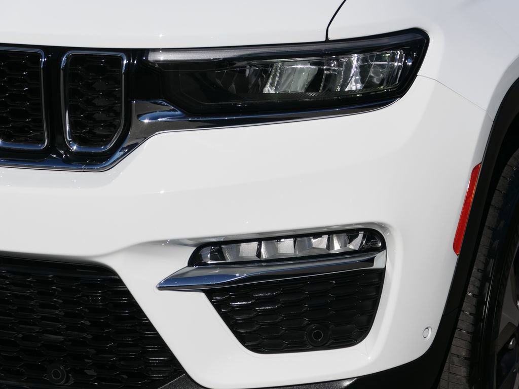 Used 2022 Jeep Grand Cherokee Limited 4xe w/ Luxury Tech Group II image 8