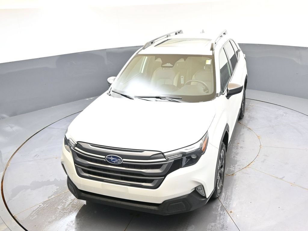 Certified 2025 Subaru Forester Premium AWD/4WD image 37