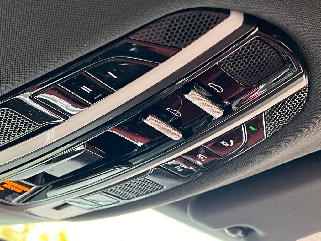 Used 2023 Porsche Panamera 4 Platinum Edition w/ Assistance Package image 33