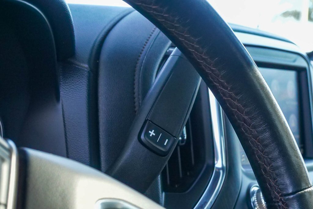 Used 2020 GMC Sierra 2500 AT4 w/ Technology Package image 19