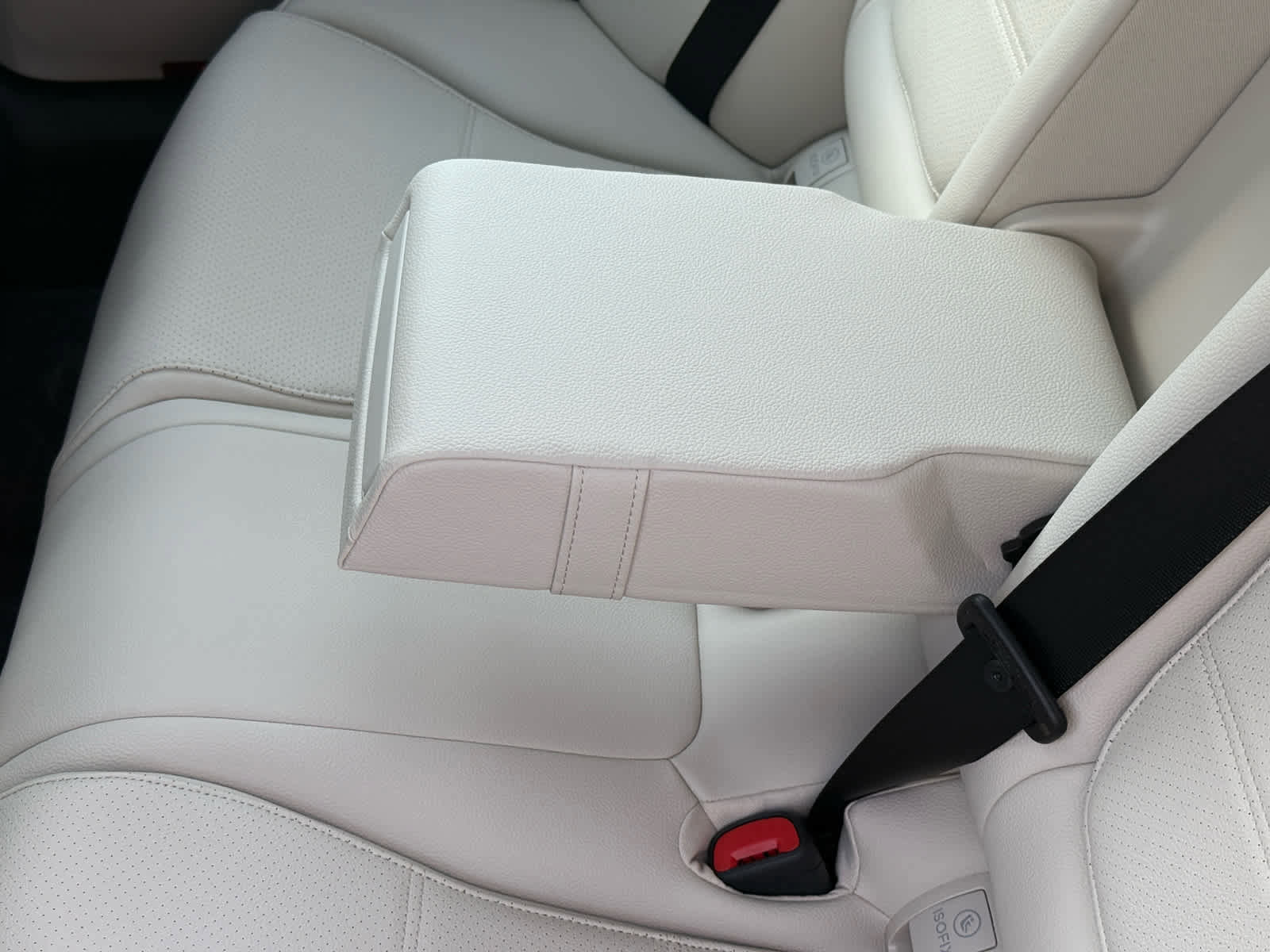 Certified 2025 Mercedes-Benz C 300 C 300 image 31