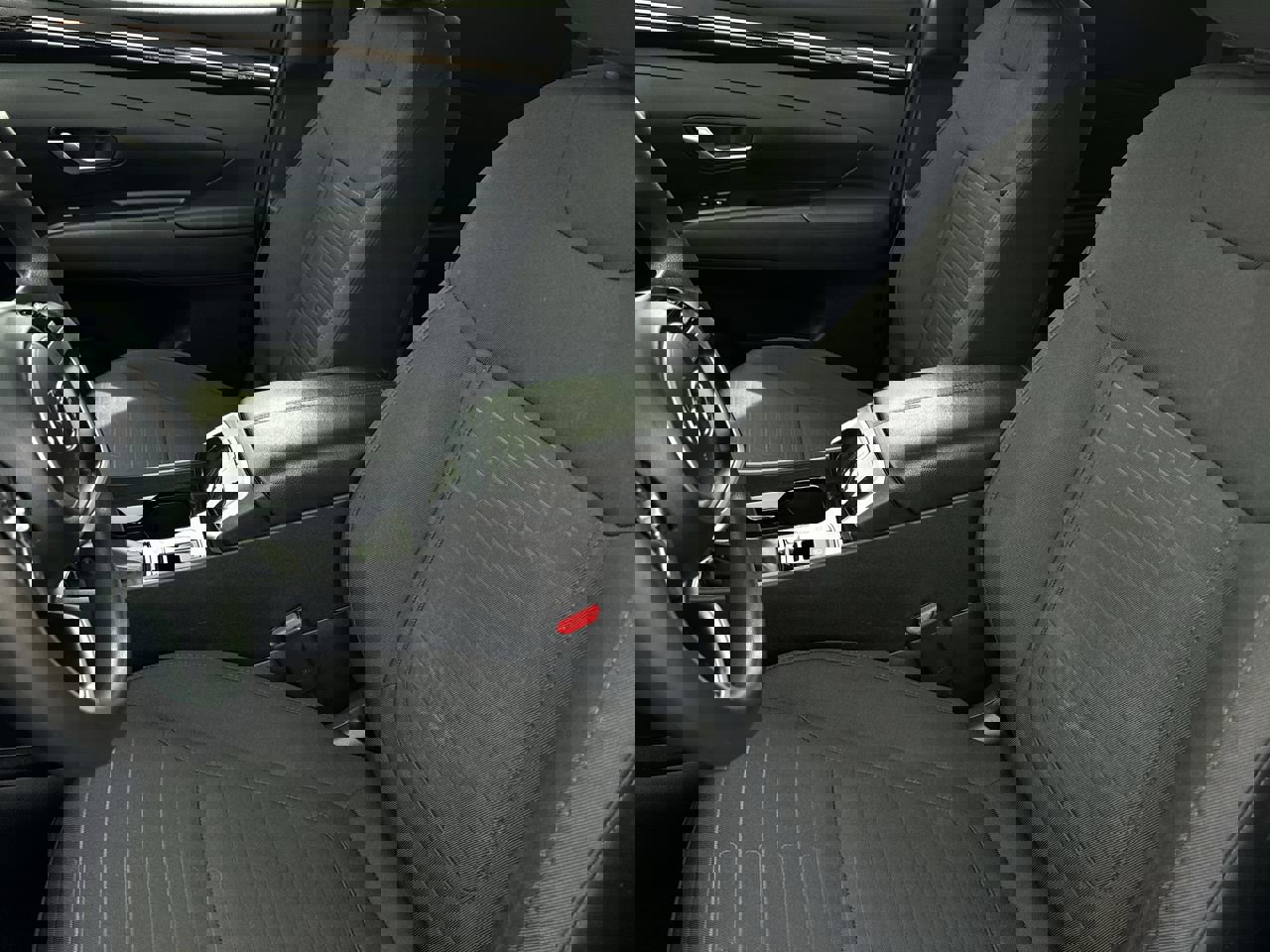 Used 2023 Hyundai Santa Cruz SE image 14