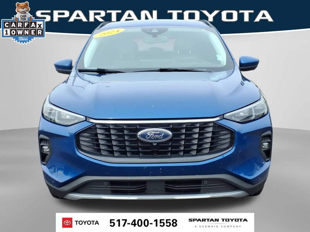 Used 2023 Ford Escape SE w/ PHEV Premium Package FWD image 3