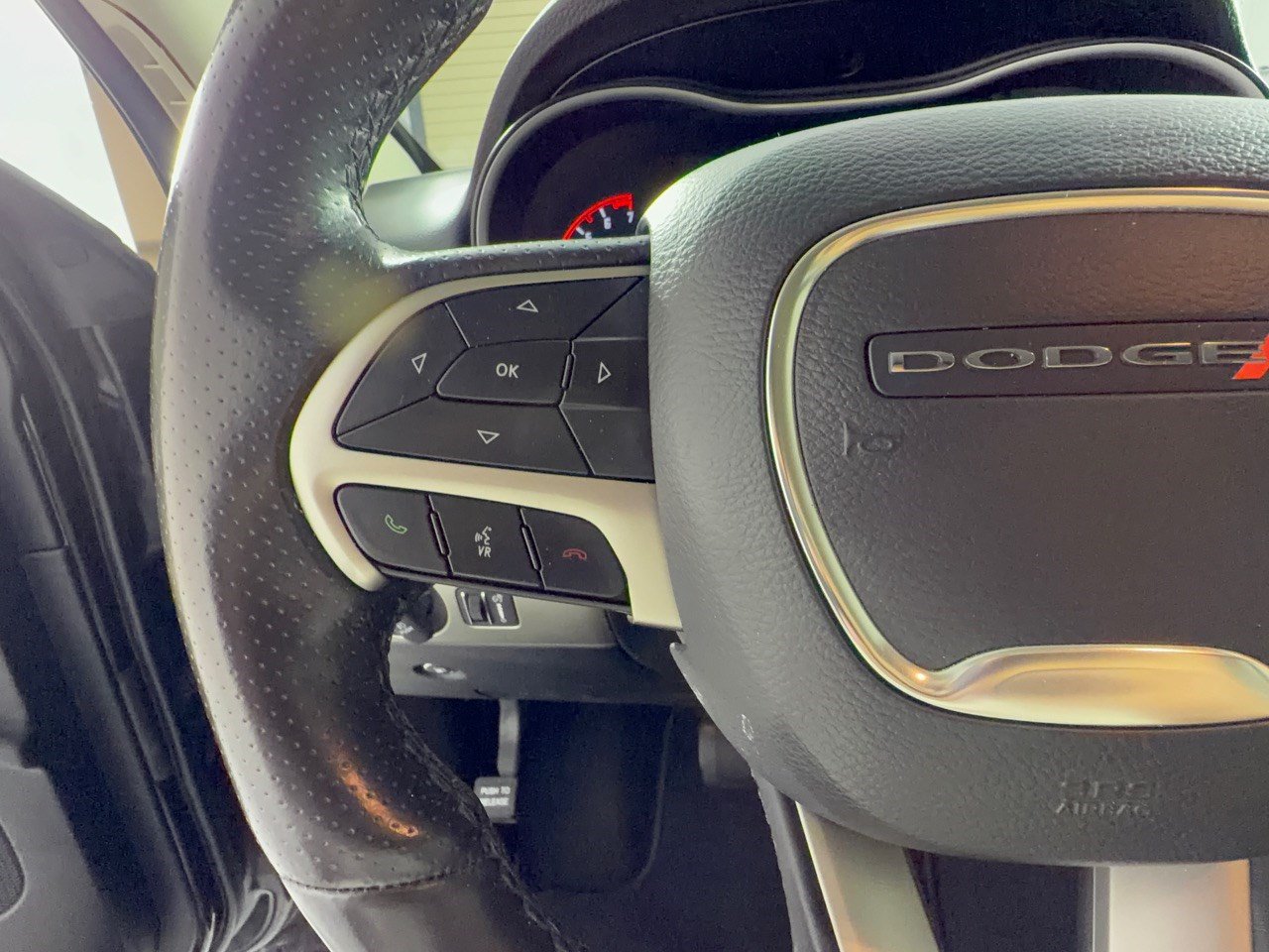 Used 2019 Dodge Durango SXT AWD/4WD image 18