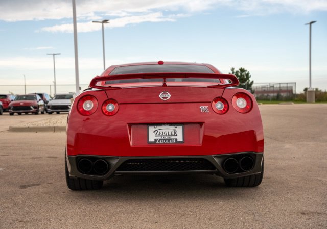 Used 2009 Nissan GT-R Premium AWD/4WD image 5