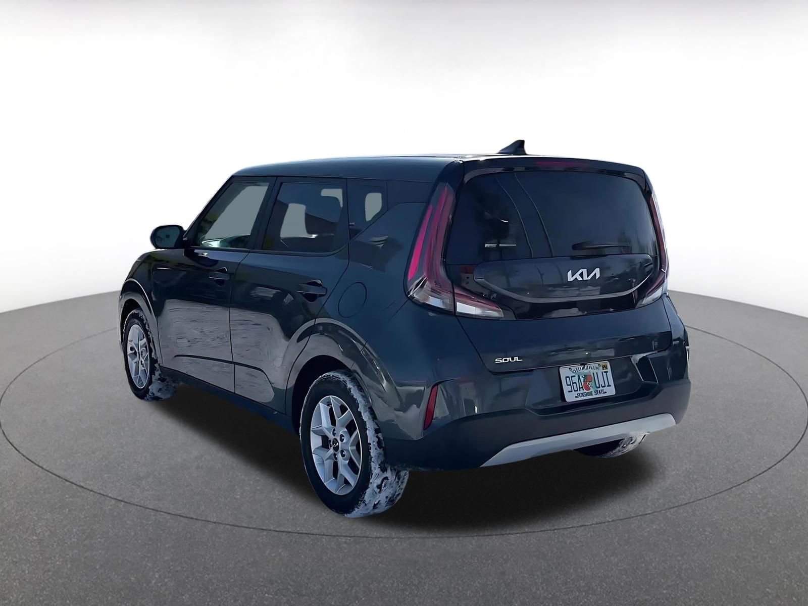 Used 2025 Kia Soul LX w/ LX Technology Package image 11