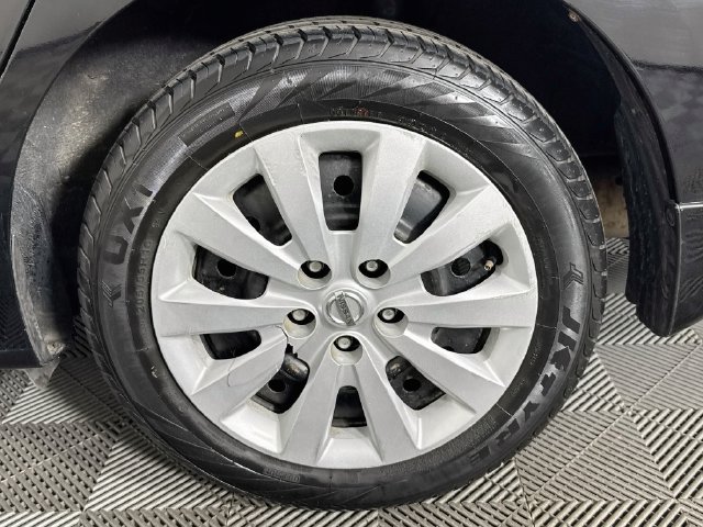 Used 2017 Nissan Sentra S FWD image 32