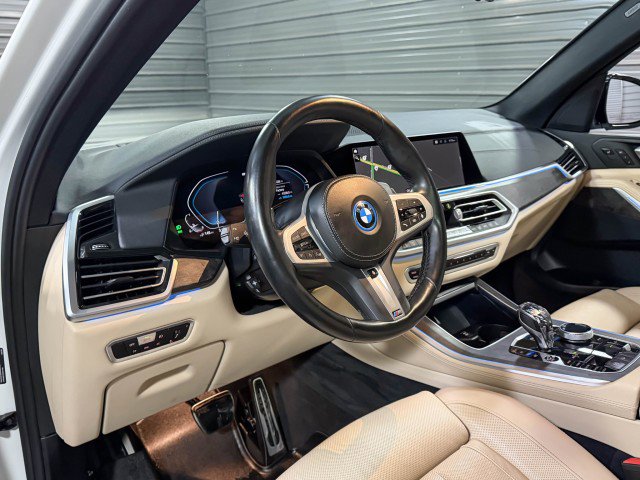 Used 2022 BMW X5 xDrive45e w/ M Sport Package image 14