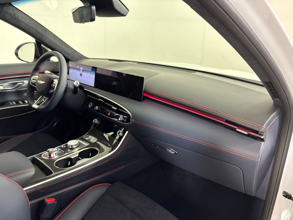 New 2027 Genesis GV70 3.5T Prestige AWD/4WD image 13