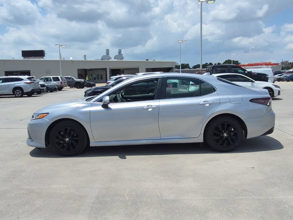Used 2024 Toyota Camry LE w/ Convenience Package FWD image 3