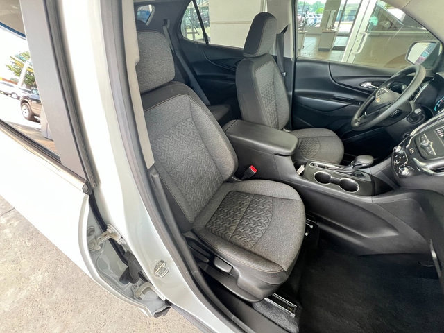 Used 2023 Chevrolet Equinox LT image 23