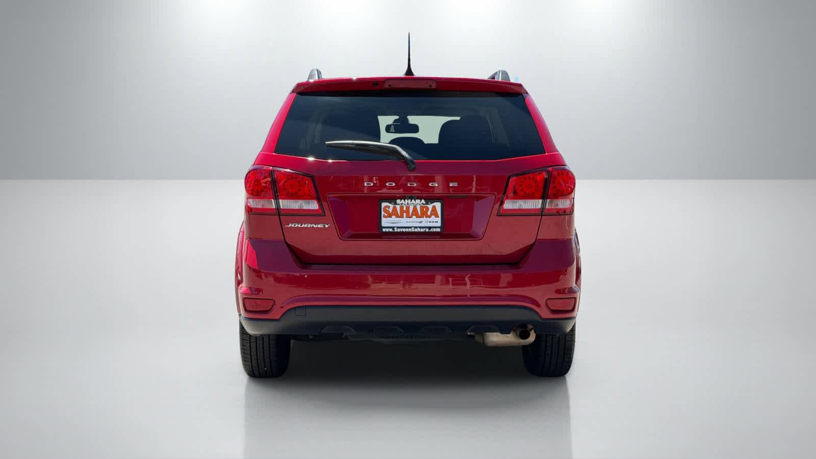 Used 2019 Dodge Journey SE w/ Connectivity Group FWD image 7