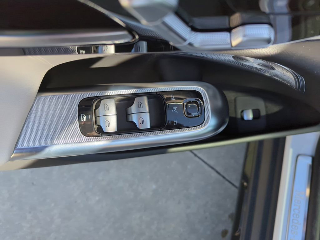 Used 2025 Mercedes-Benz E 450 4MATIC All-Terrain Wagon image 12