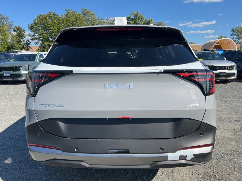 New 2026 Kia Sportage S image 3